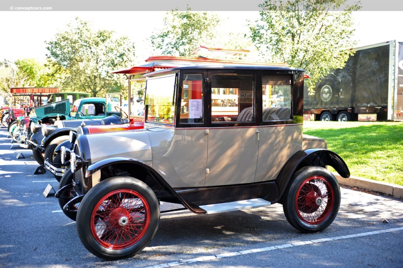 1920 Detroit Electric Model 82